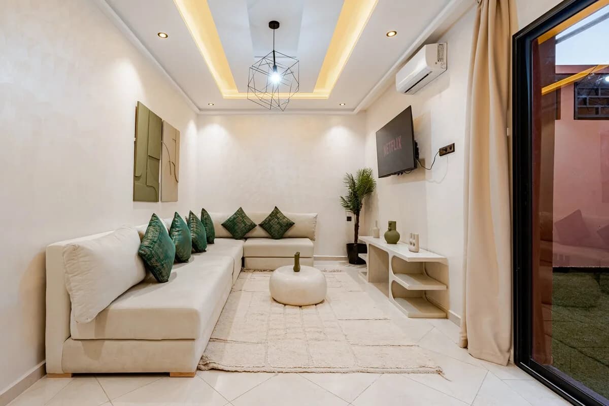 Salon image 4
